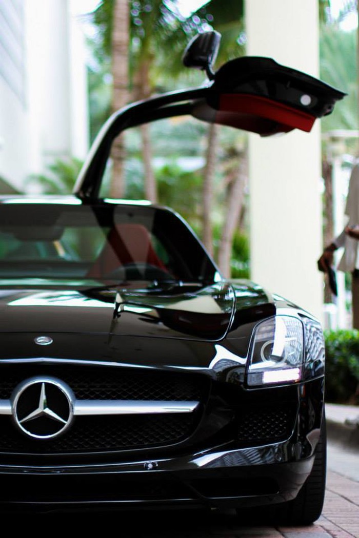 Mercedes.