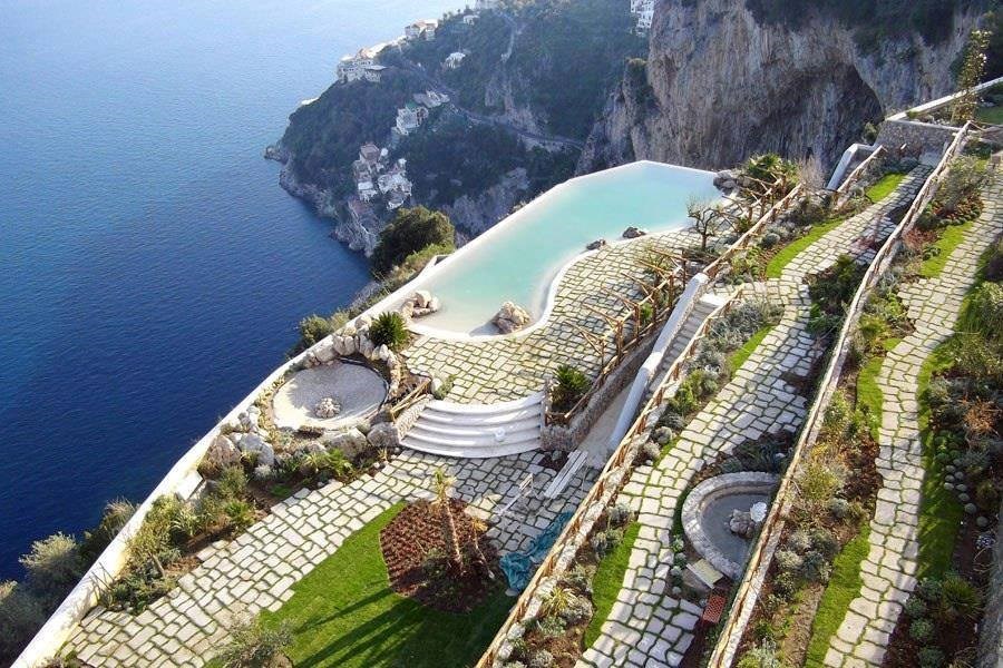 Monastero Santa Rosa in Italy.
