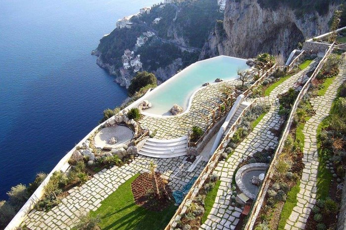 Monastero Santa Rosa in Italy.