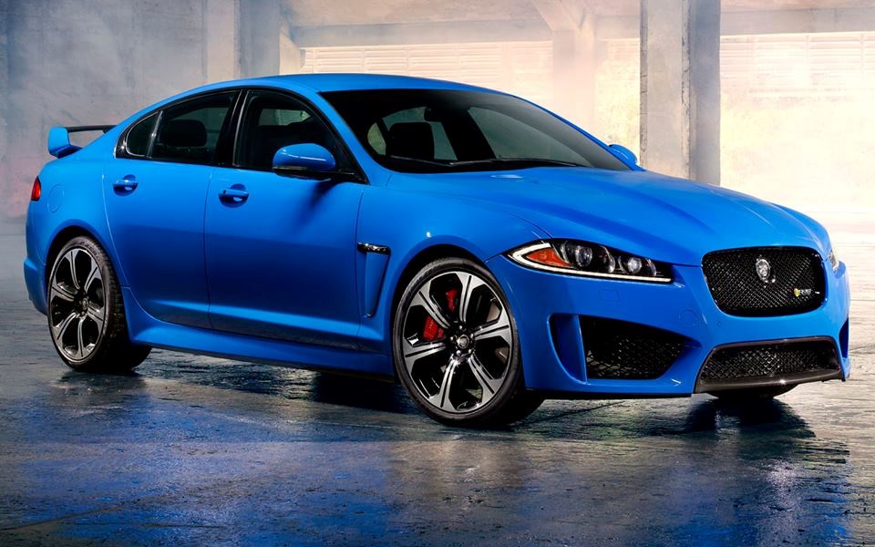 Jaguar XFR-S.