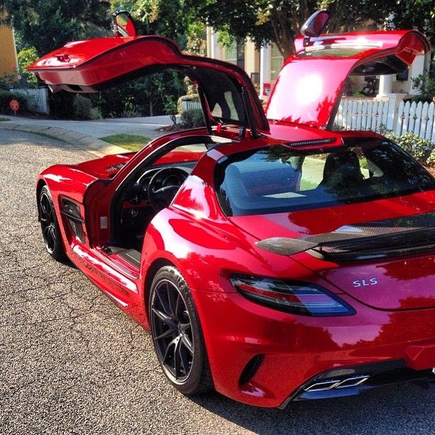 Mercedes SLS AMG.