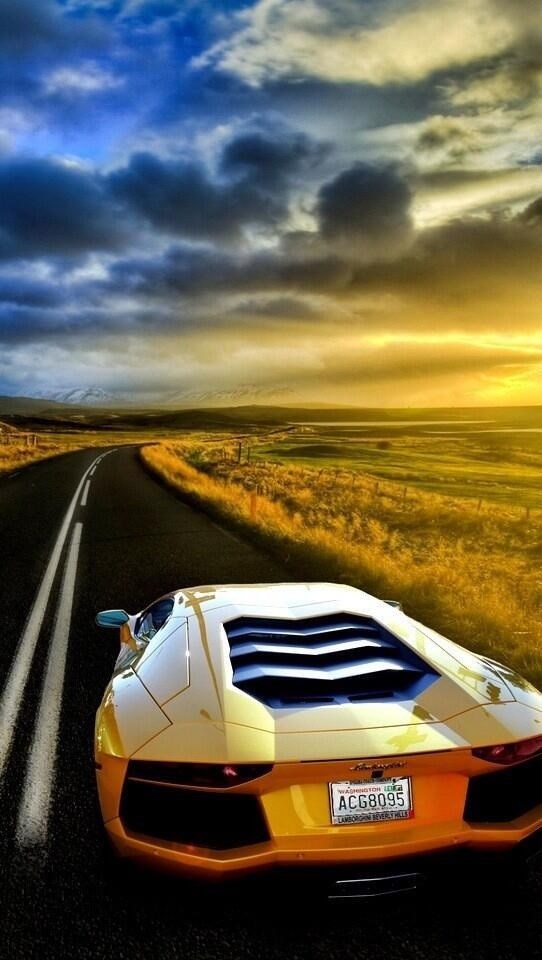 Lamborghini Aventador.