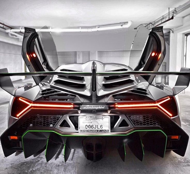 Lamborghini Veneno.