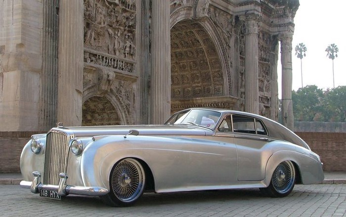 Bentley Tesonaso.