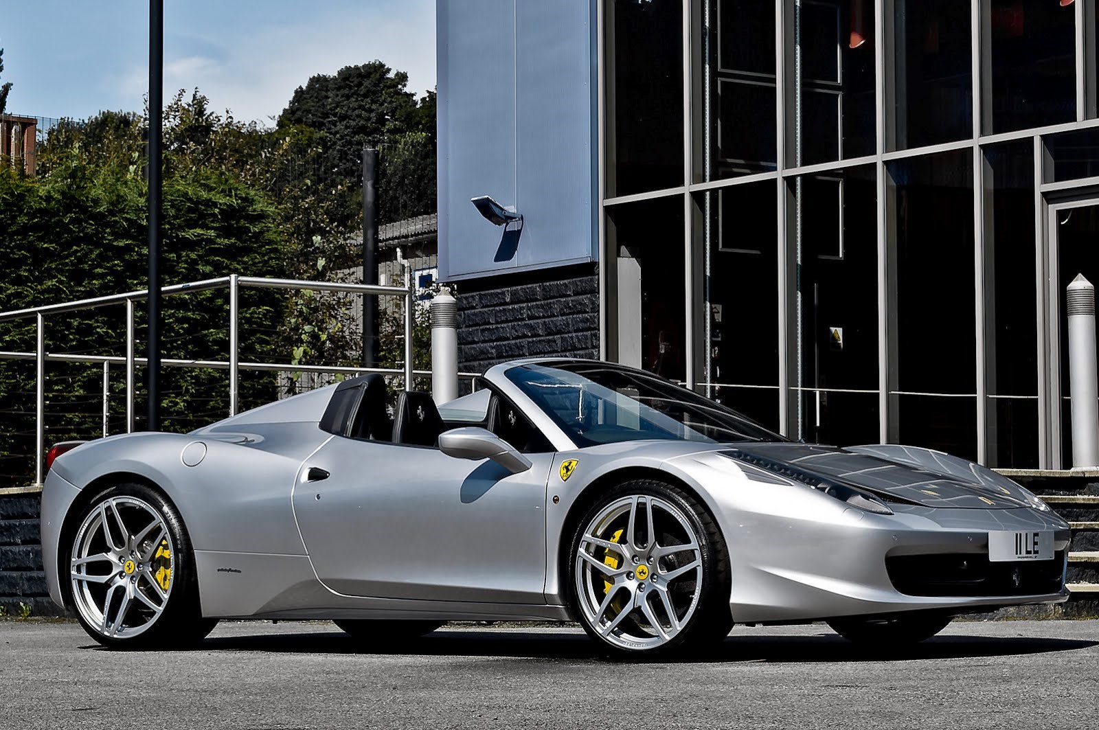 Ferrari 458 Italia Spider Kahn Design