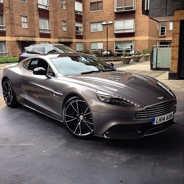 Aston Martin Vanquish.