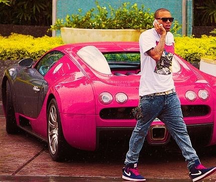 Chris Brown chose an interesting color for his Bugatti.