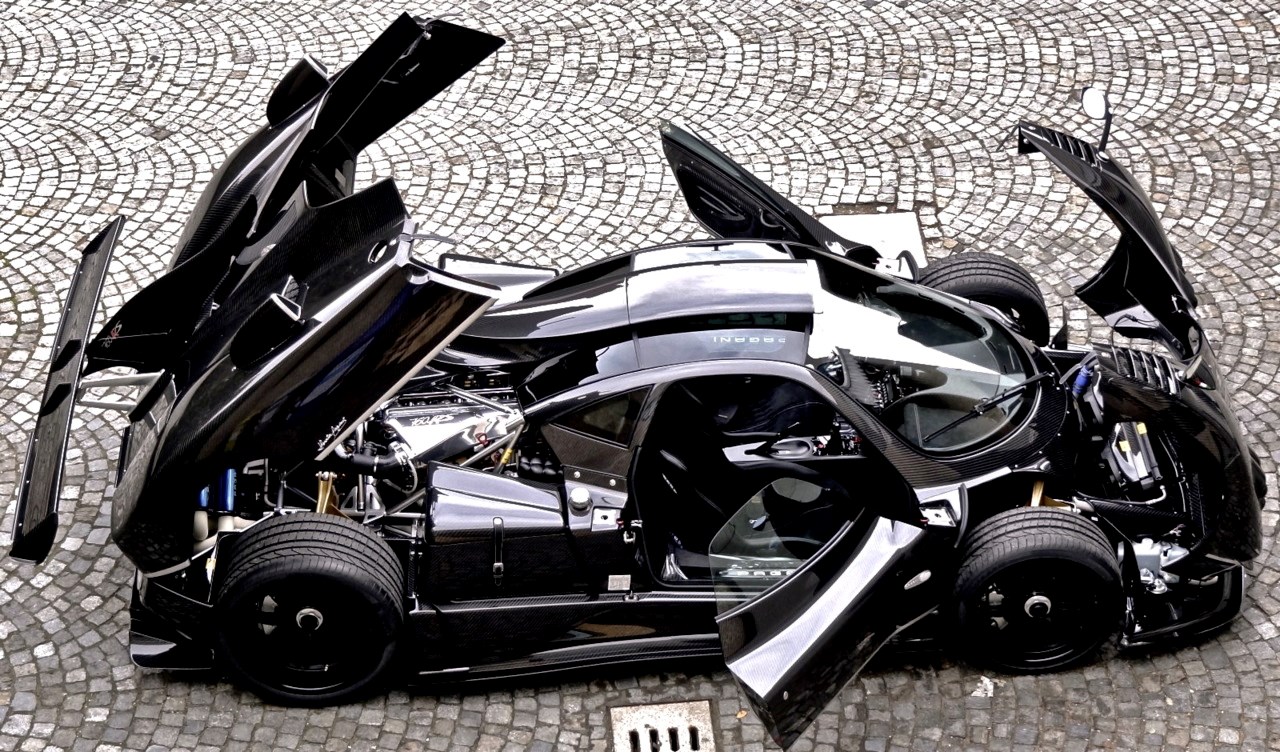 Pagani Zonda 760RS.