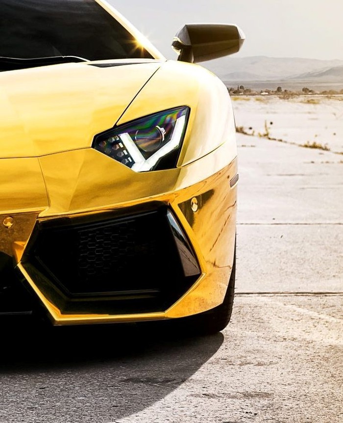 Lamborghini Aventador.