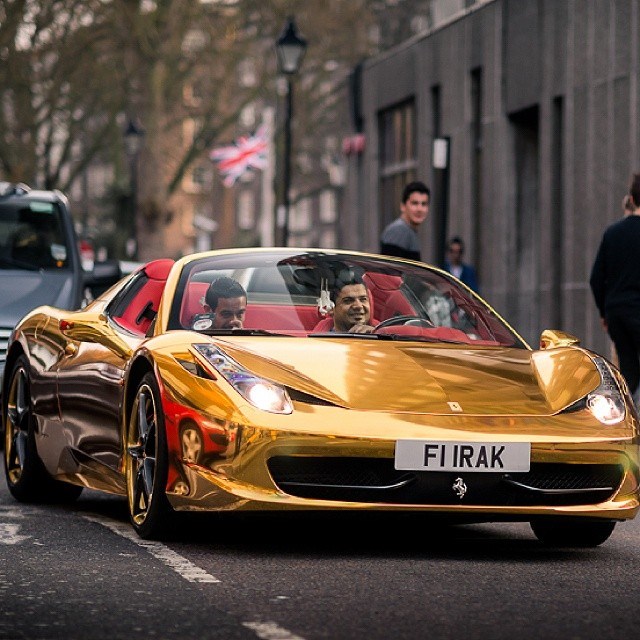 Ferrari 458 Gold.