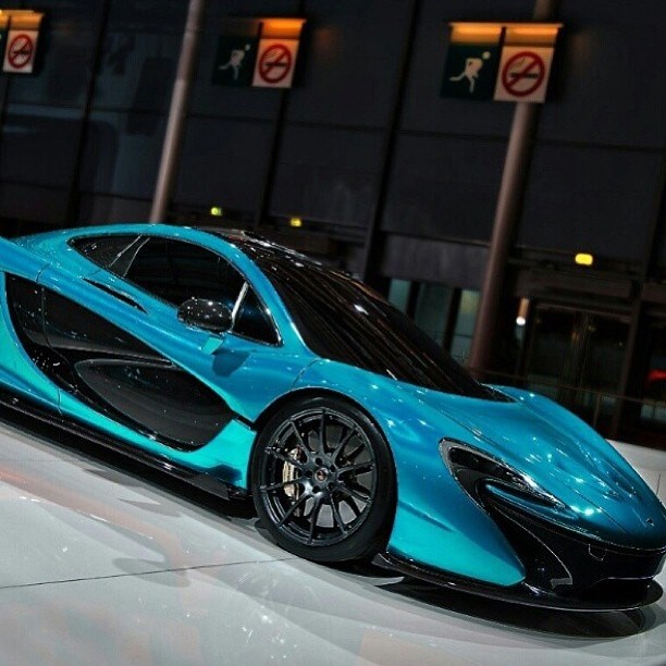 Blue McLaren P1.