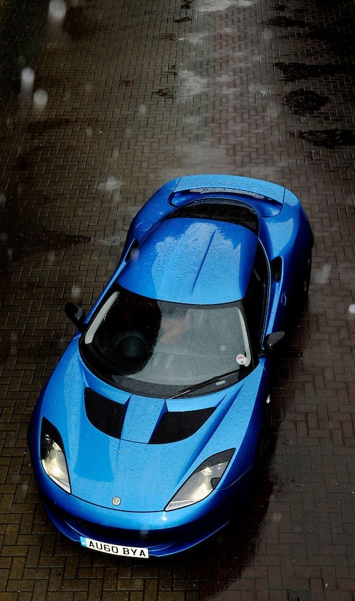 Lotus Evora.