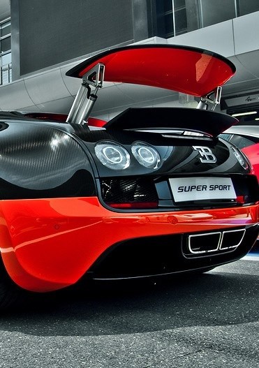 Bugatti Veyron Super Sport.