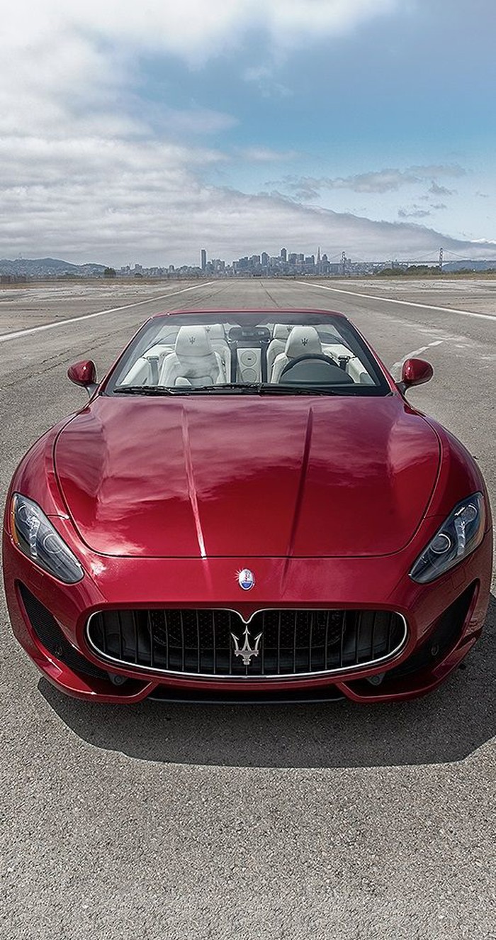 Maserati GranTurismo.