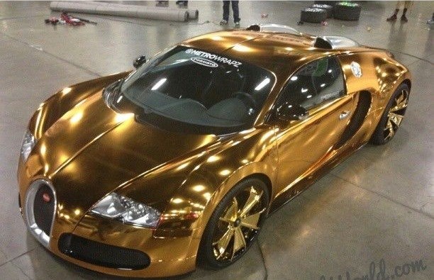 Bugatti Veyron wrapped in Chrome Gold.