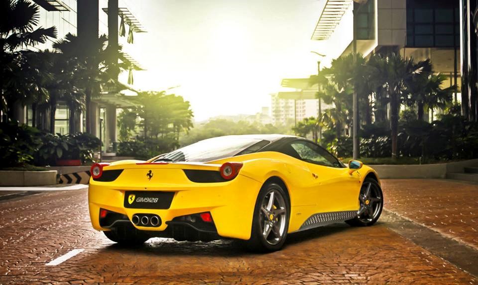 Amazing yellow Ferrari.