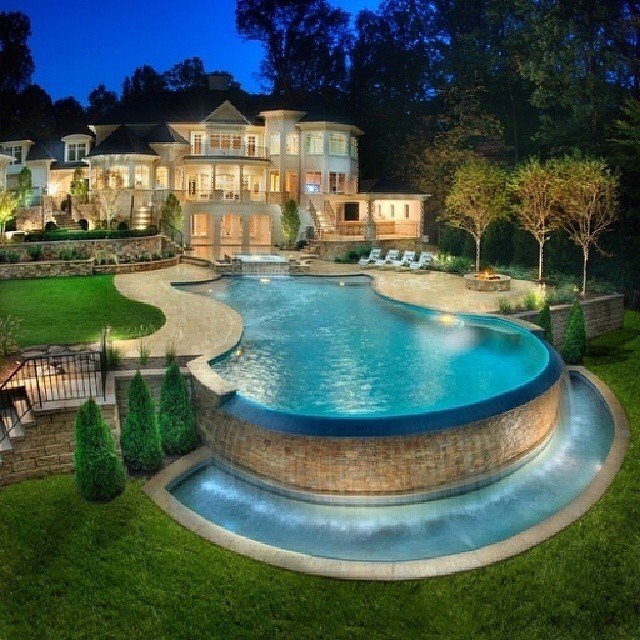 Dream house. Look at that pool!