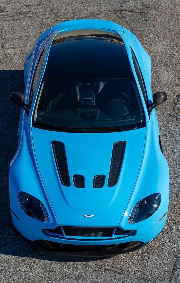 Aston Martin V12 Vantage S.