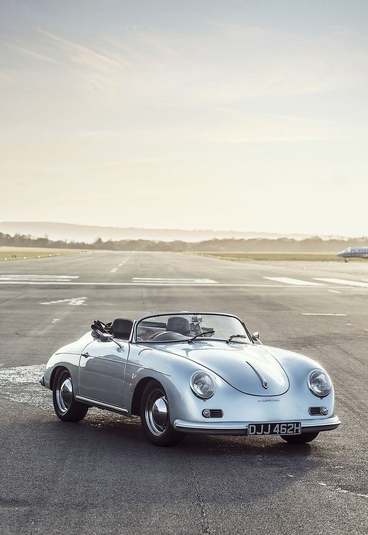 Porsche 356 Spyder.