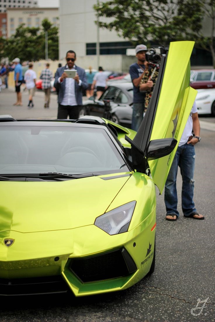 Lamborghini Aventador.