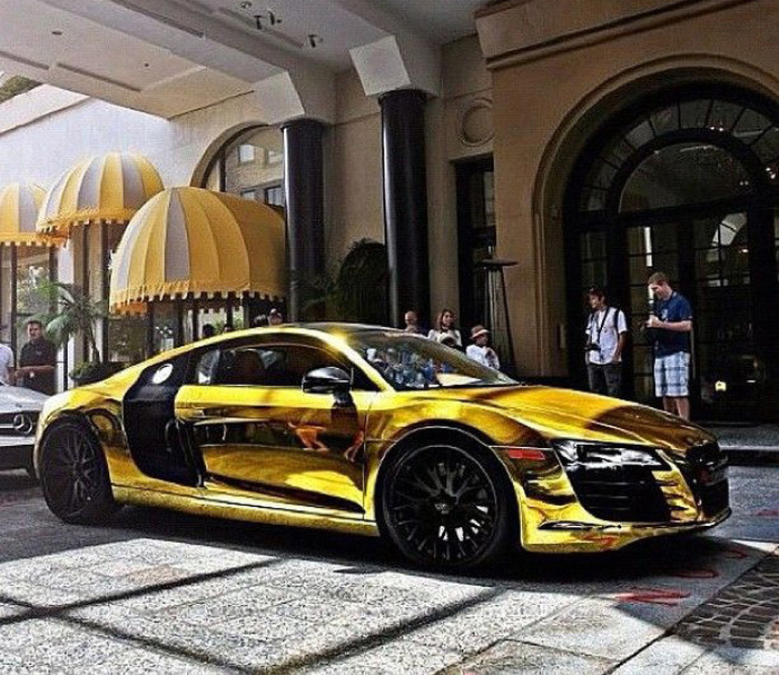 Gold R8.