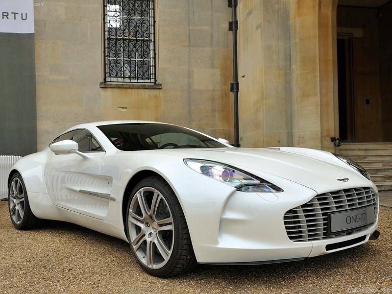 Aston Martin One-77.