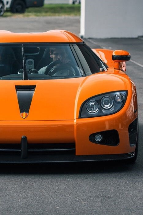 Koenigsegg.