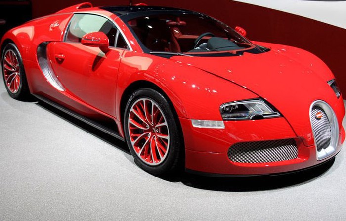 Bugatti Veyron.