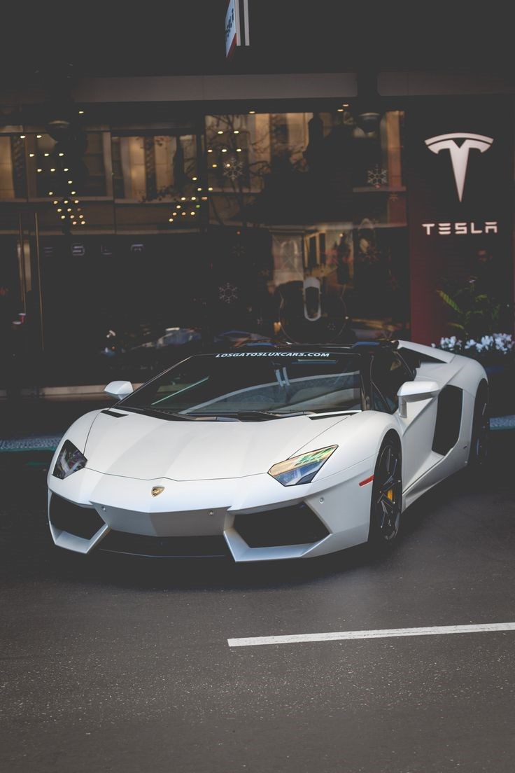 Lamborghini Aventador.