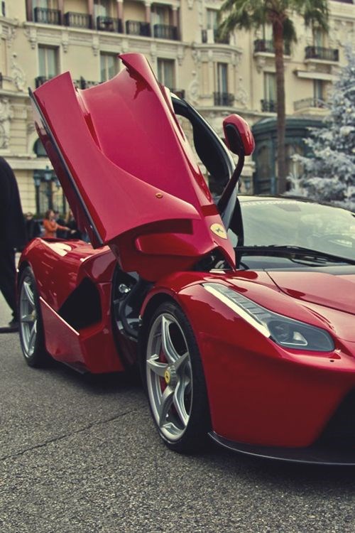 Ferrari LaFerrari.