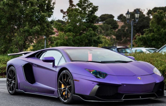 Lamborghini Aventador.