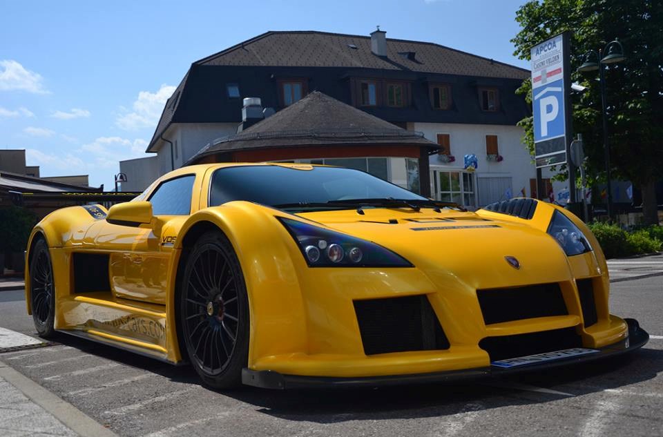 Gumpert Apollo.