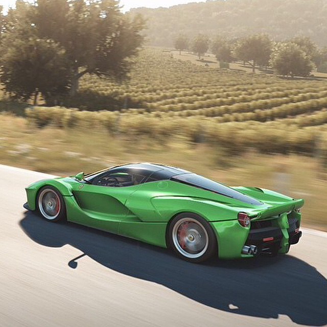 Green LaFerrari.
