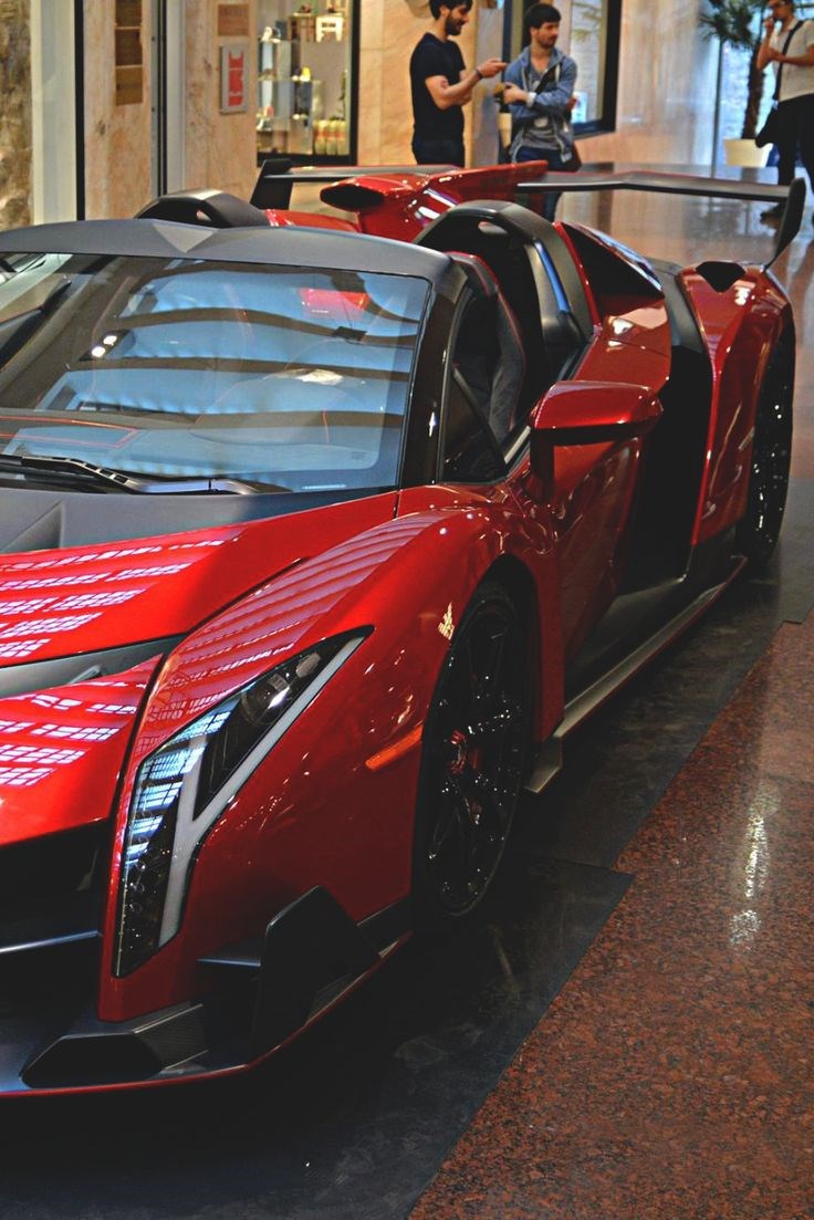 Lamborghini Veneno.