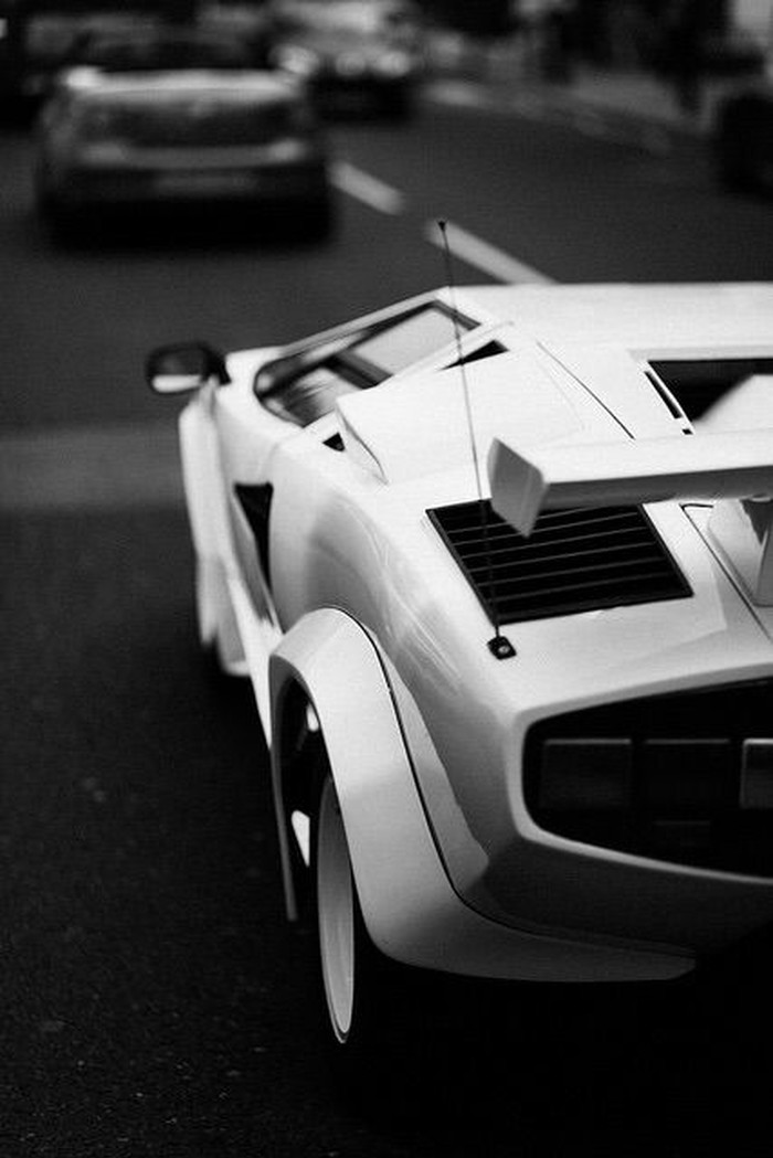 Countach.