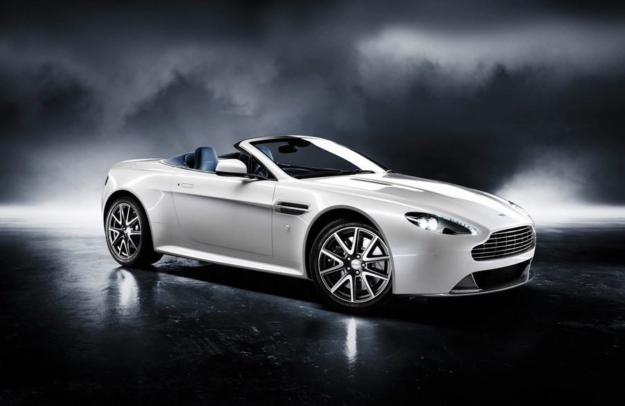 Aston Martin V8 Vantage.