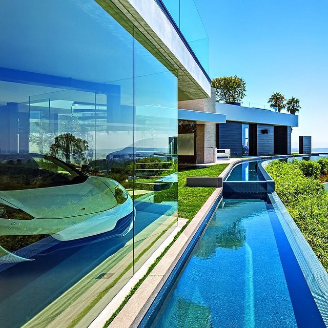 Millionaire lifestyle view in Beverly Hills.