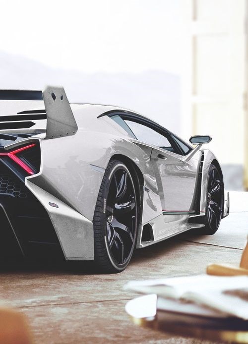 Lamborghini Veneno.