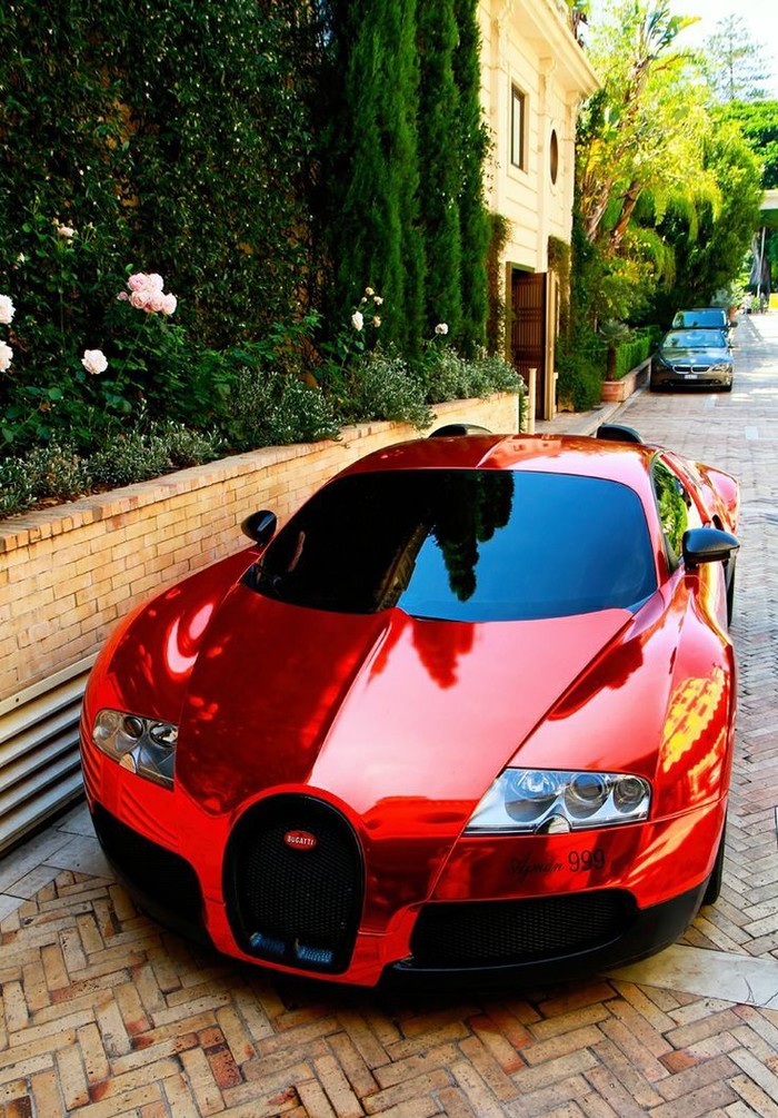 Bugatti Veyron.