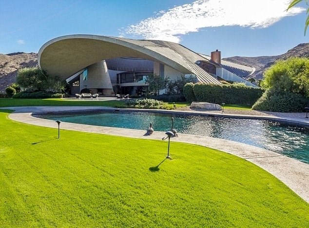 Palm Springs mansion