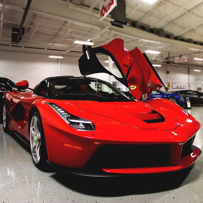 Ferrari LaFerrari.