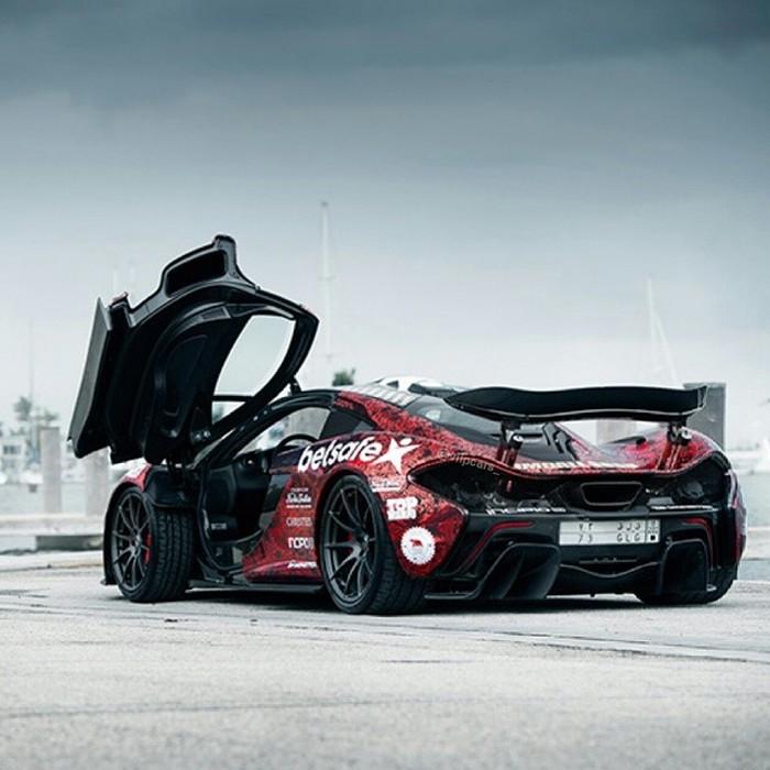 McLaren P1.