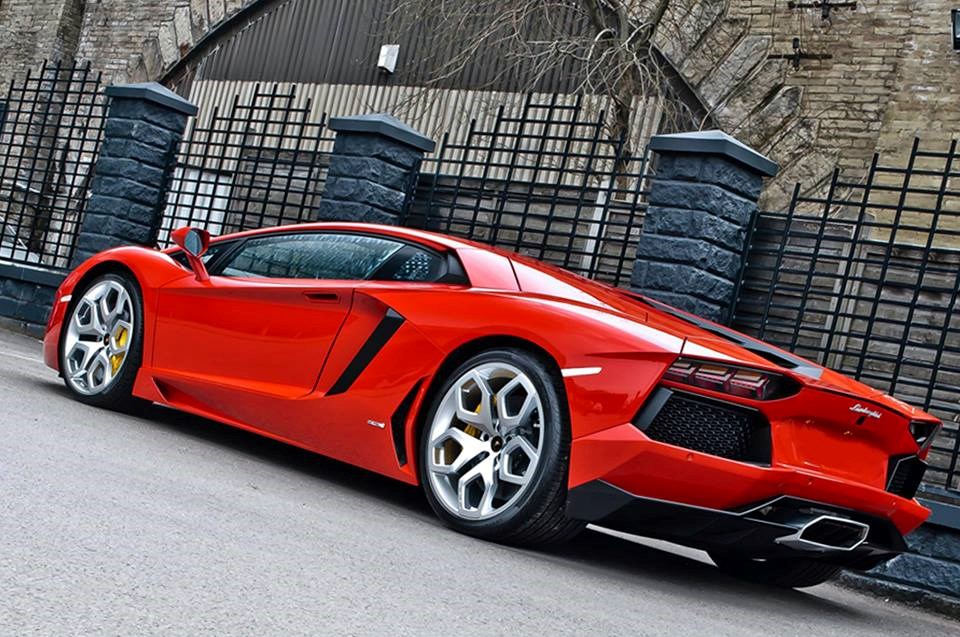 Lamborghini Aventador by A. Kahn Design 