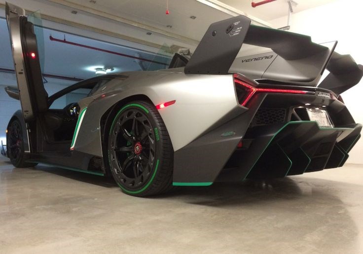 Lamborghini Veneno.