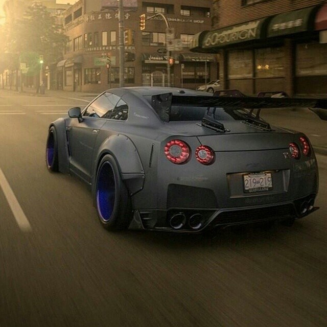 Awesome GTR.