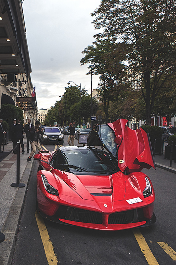 LaFerrari.