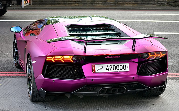 Lamborghini Aventador LP700-4.