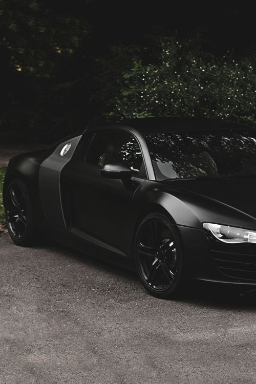 Audi R8.