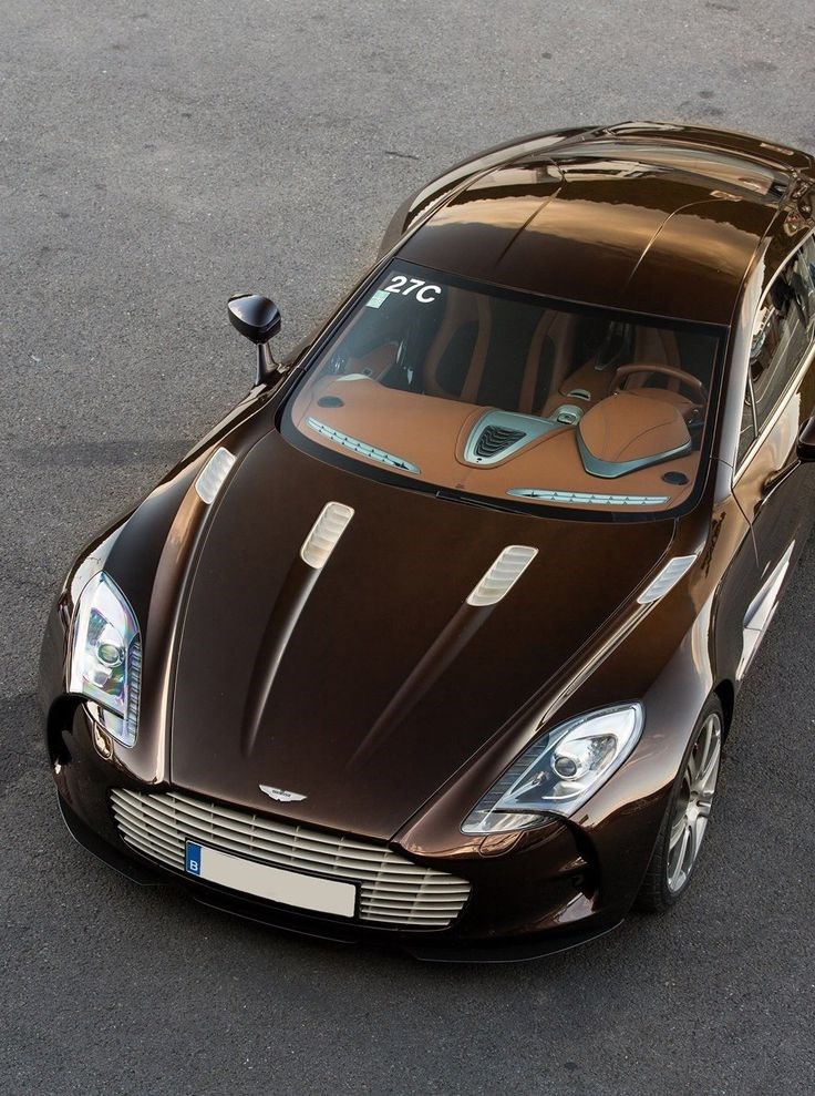 Sexy Aston Martin One-77.