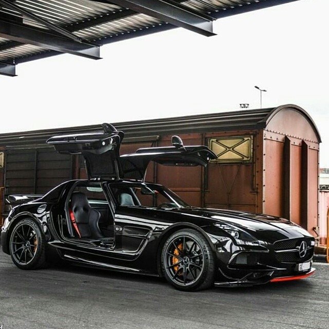 Mercedes Benz SLS AMG Black Series. 